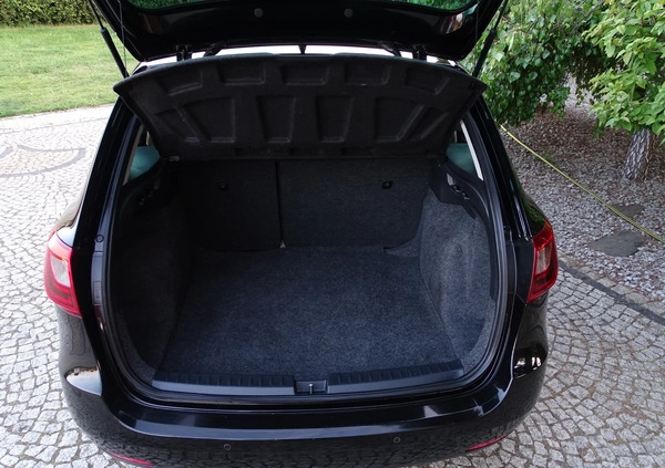 Seat Ibiza cena 29500 przebieg: 229600, rok produkcji 2016 z Mikołajki małe 704